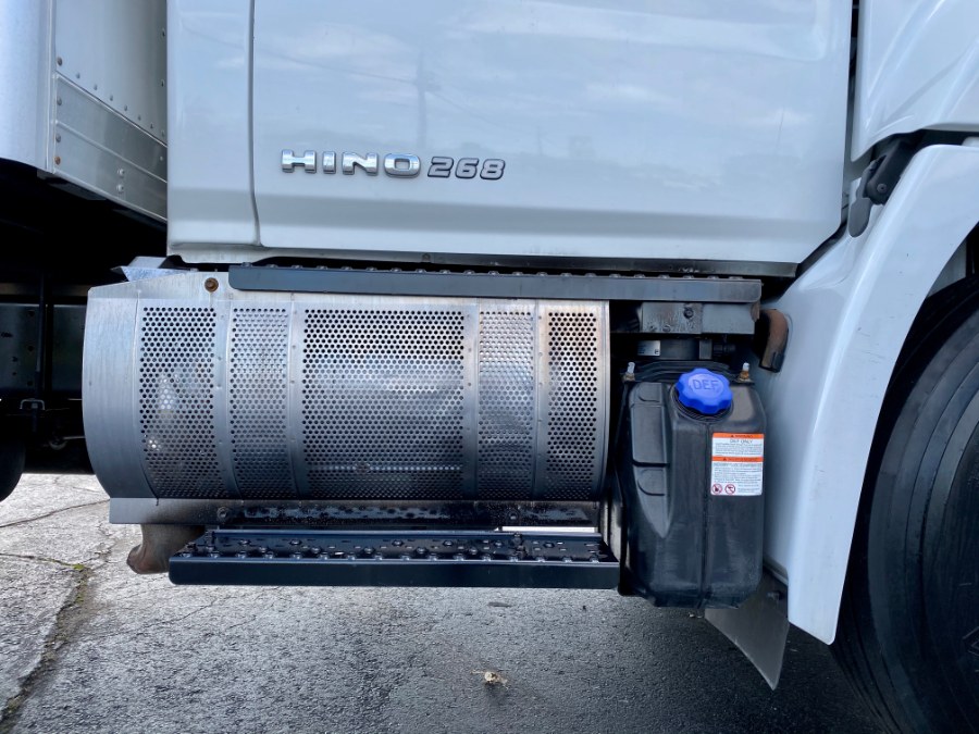 2016 Hino 268 Box Truck photo