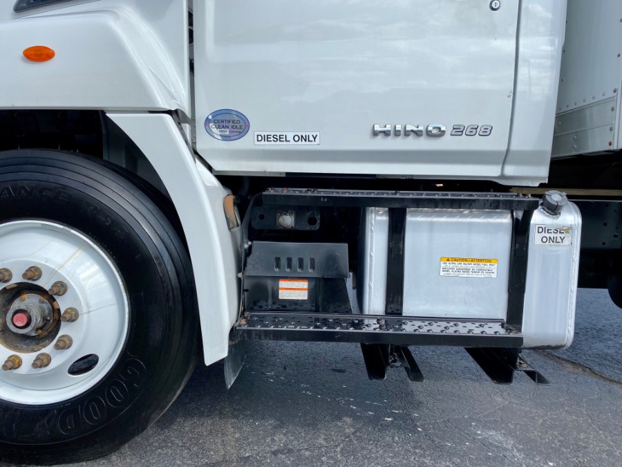 2016 Hino 268 Box Truck photo