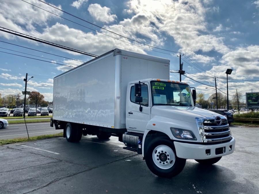 2016 Hino 268 Box Truck photo