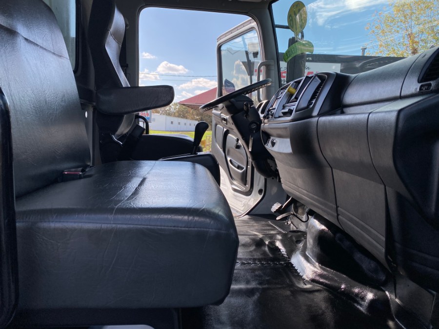 2016 Hino 268 Box Truck photo