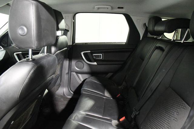2016 Land Rover Discovery Sport SE photo