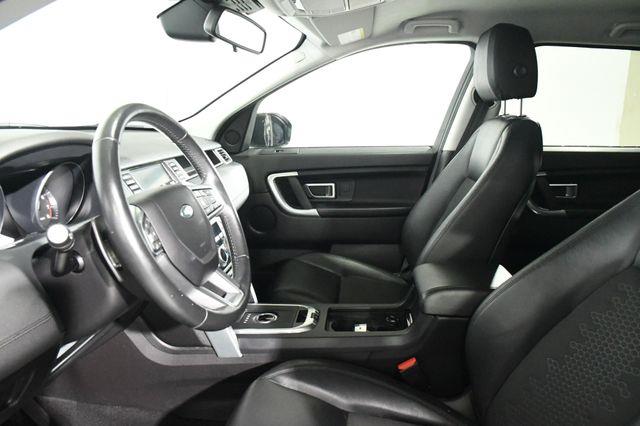2016 Land Rover Discovery Sport SE photo