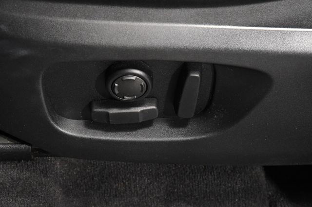 2016 Land Rover Discovery Sport SE photo
