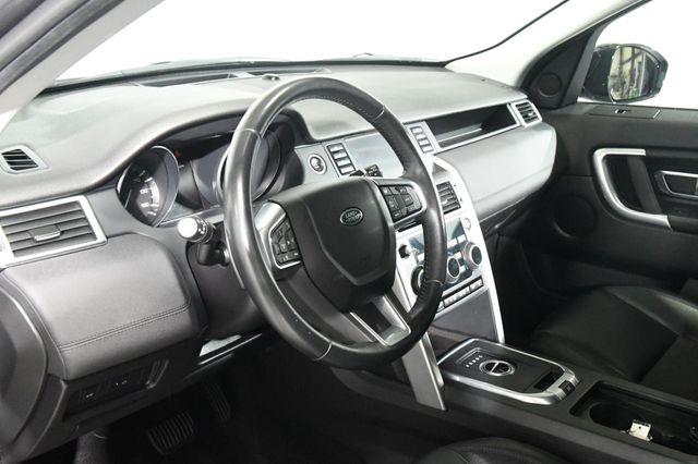 2016 Land Rover Discovery Sport SE photo