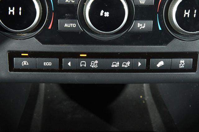 2016 Land Rover Discovery Sport SE photo