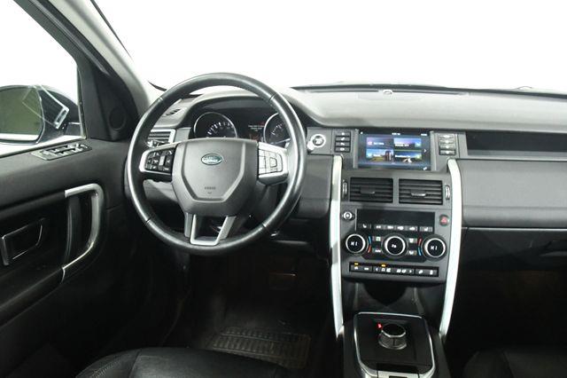 2016 Land Rover Discovery Sport SE photo