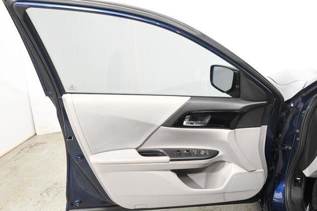 2017 Honda Accord LX photo