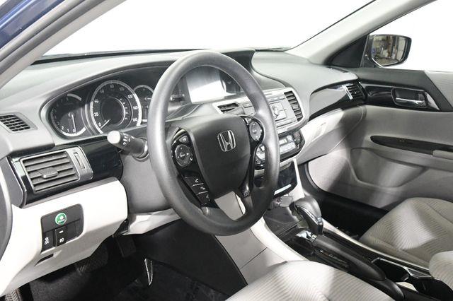 2017 Honda Accord LX photo