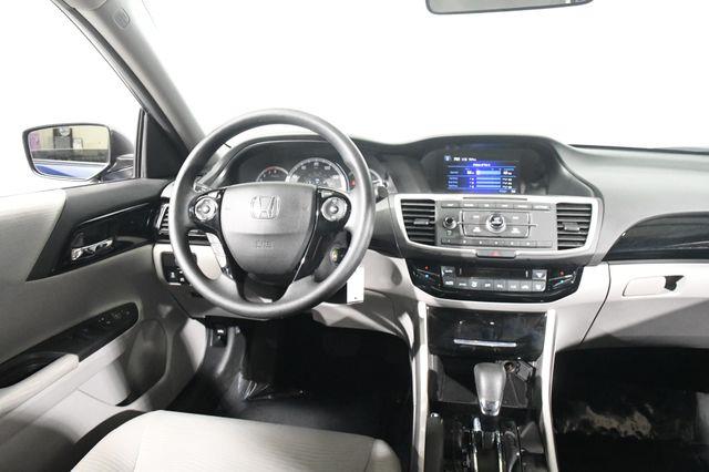 2017 Honda Accord LX photo