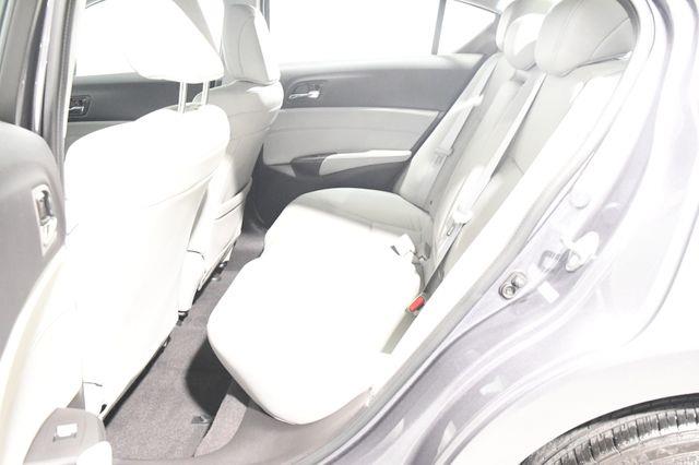 2017 Acura ILX w/Technology Plus Pkg photo