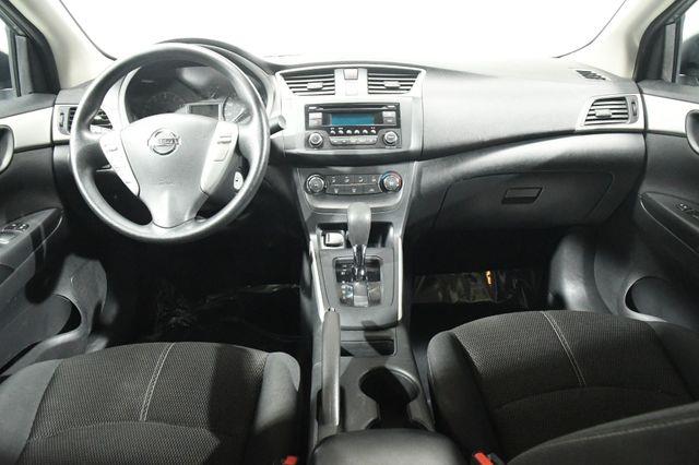 2017 Nissan Sentra S photo