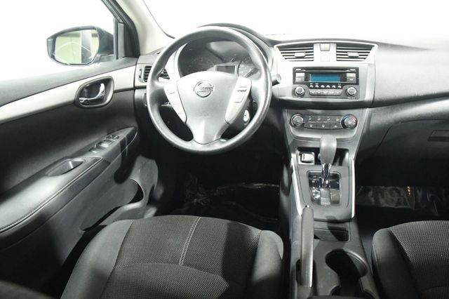 2017 Nissan Sentra S photo