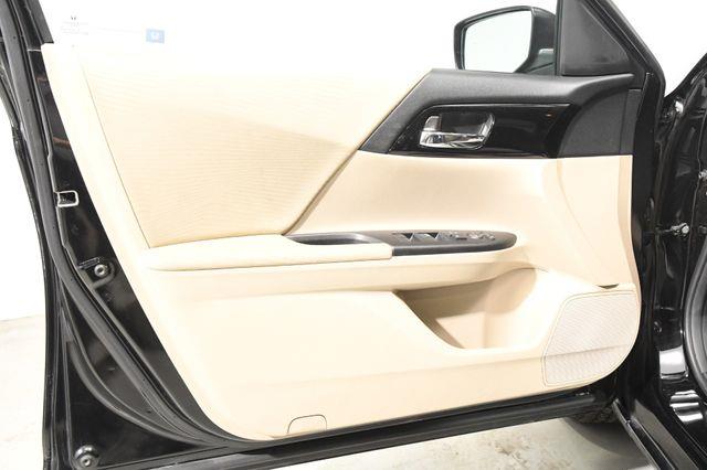 2017 Honda Accord LX photo
