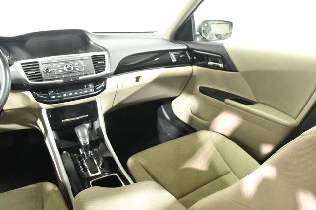 2017 Honda Accord LX photo