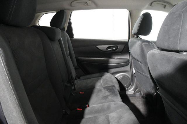 2016 Nissan Rogue SV w/ Nav & Blind Spot photo