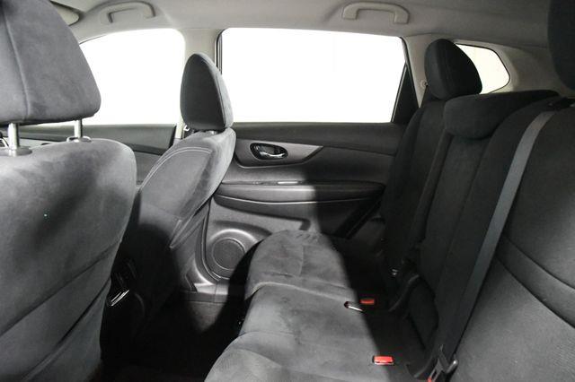 2016 Nissan Rogue SV w/ Nav & Blind Spot photo
