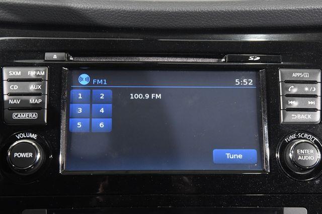 2016 Nissan Rogue SV w/ Nav & Blind Spot photo
