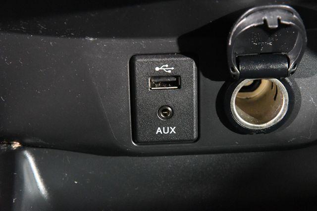 2016 Nissan Rogue SV w/ Nav & Blind Spot photo