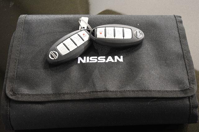 2016 Nissan Rogue SV w/ Nav & Blind Spot photo