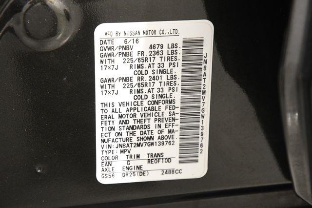 2016 Nissan Rogue SV w/ Nav & Blind Spot photo