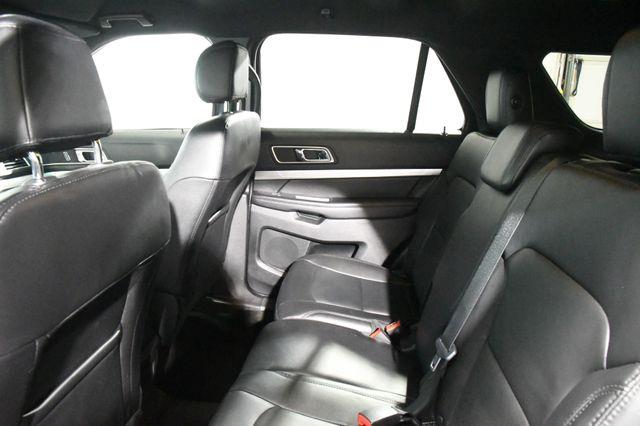 2017 Ford Explorer XLT photo