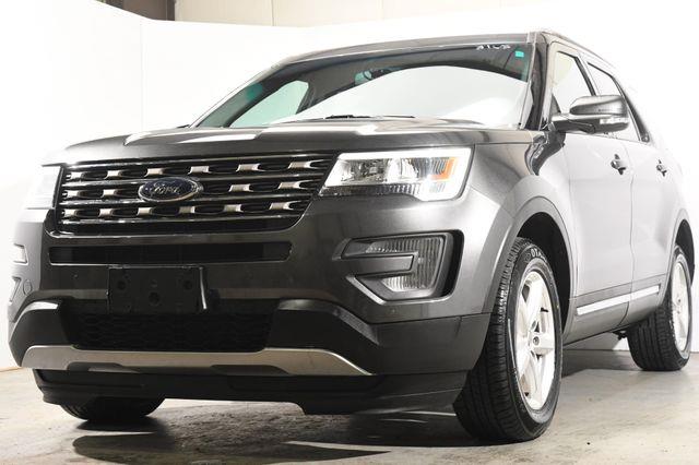 2017 Ford Explorer XLT photo