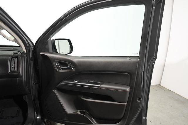 2016 GMC Canyon All-Terrain SLT photo
