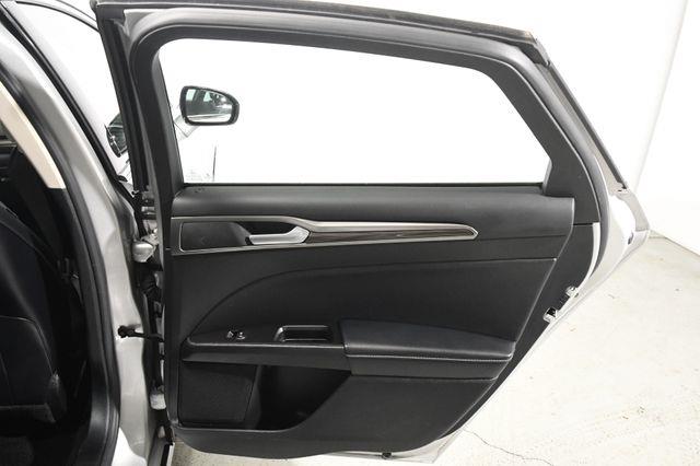 2017 Ford Fusion Energi SE photo