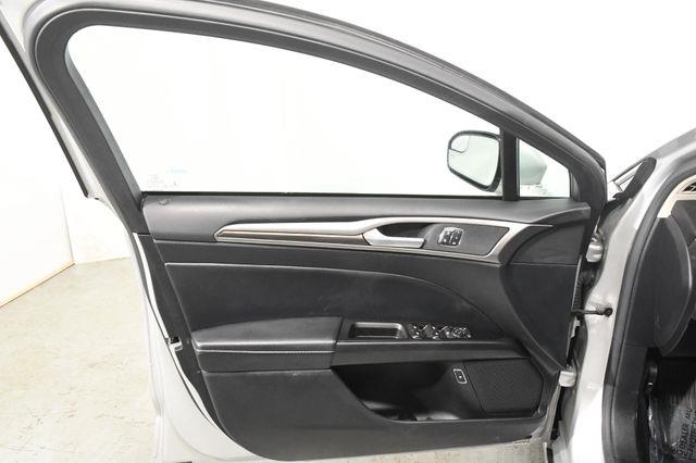 2017 Ford Fusion Energi SE photo