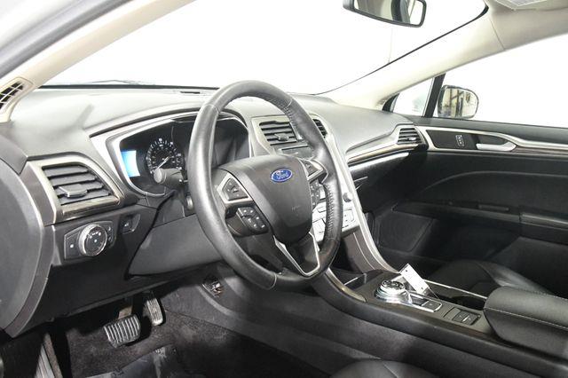2017 Ford Fusion Energi SE photo