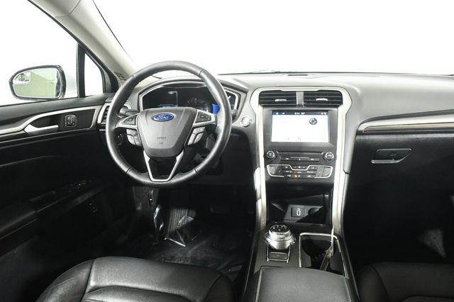 2017 Ford Fusion Energi SE photo