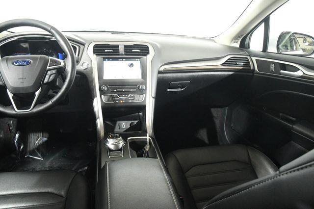 2017 Ford Fusion Energi SE photo
