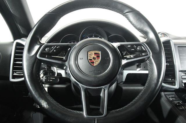 2016 Porsche Cayenne Navigation/ Blind Spot/ Heated photo