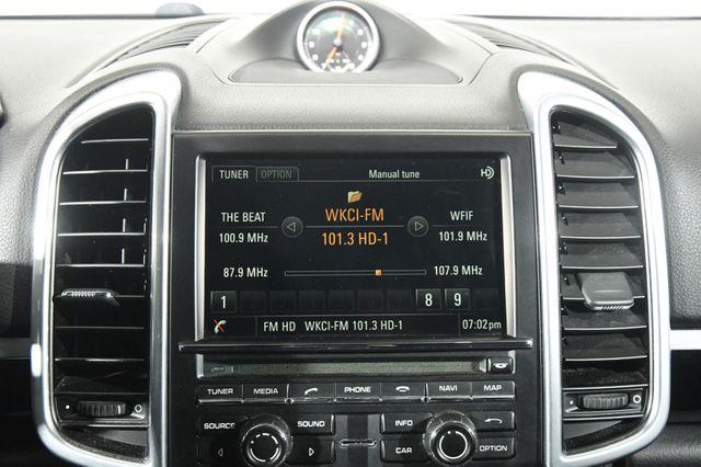 2016 Porsche Cayenne Navigation/ Blind Spot/ Heated photo