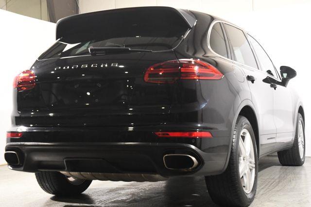 2016 Porsche Cayenne Navigation/ Blind Spot/ Heated photo