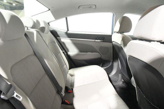 2017 Hyundai Elantra SE photo