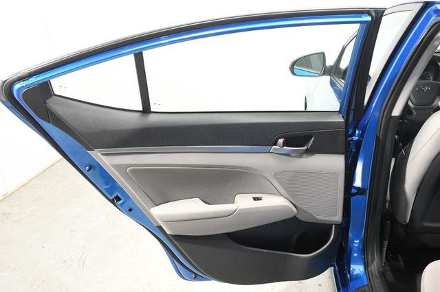 2017 Hyundai Elantra SE photo