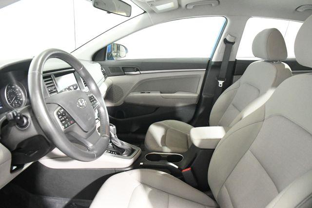 2017 Hyundai Elantra SE photo