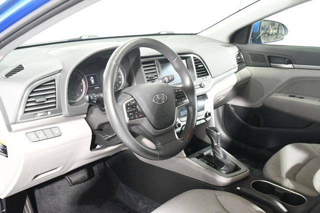 2017 Hyundai Elantra SE photo