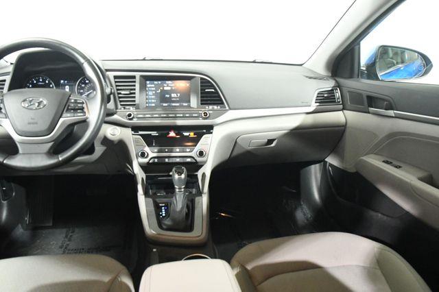 2017 Hyundai Elantra SE photo