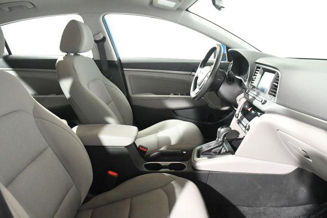 2017 Hyundai Elantra SE photo