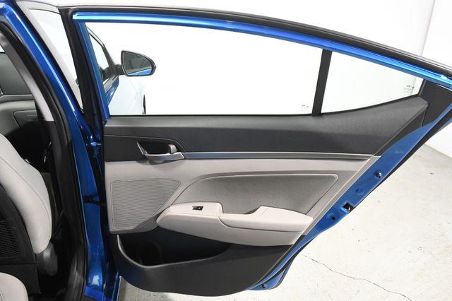 2017 Hyundai Elantra SE photo