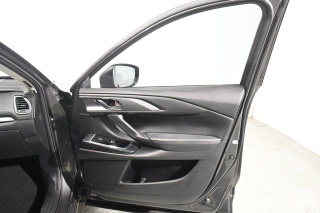 2016 Mazda CX-9 Touring photo