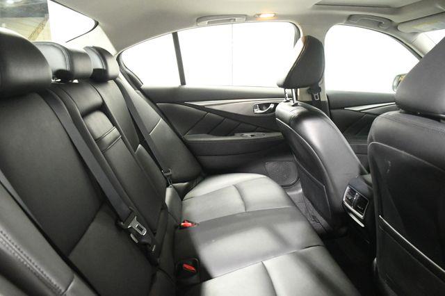 2016 Infiniti Q50 3.0t Premium Plus w/ Navigatio photo