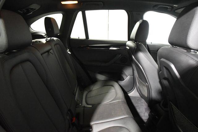 2017 BMW X1 xDrive28i SUV photo