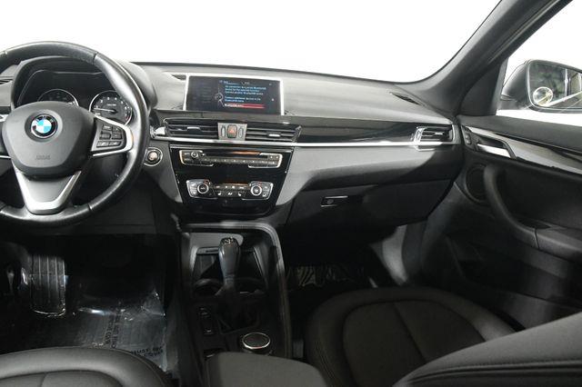 2017 BMW X1 xDrive28i SUV photo