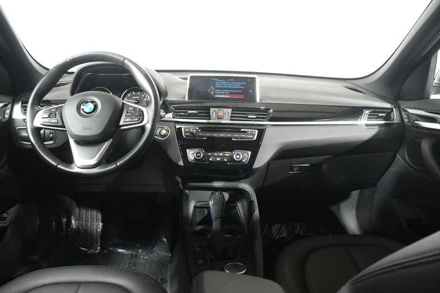 2017 BMW X1 xDrive28i SUV photo