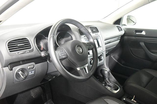 2012 Volkswagen Jetta SportWagen TDI photo