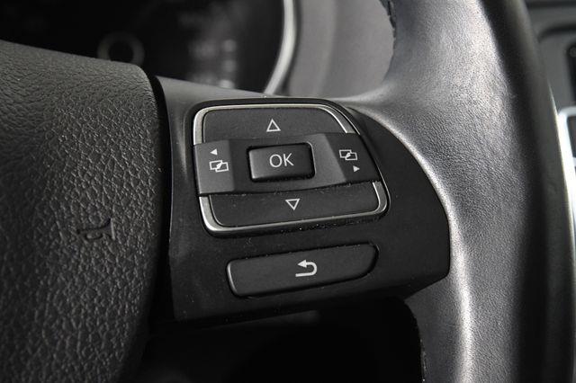 2012 Volkswagen Jetta SportWagen TDI photo