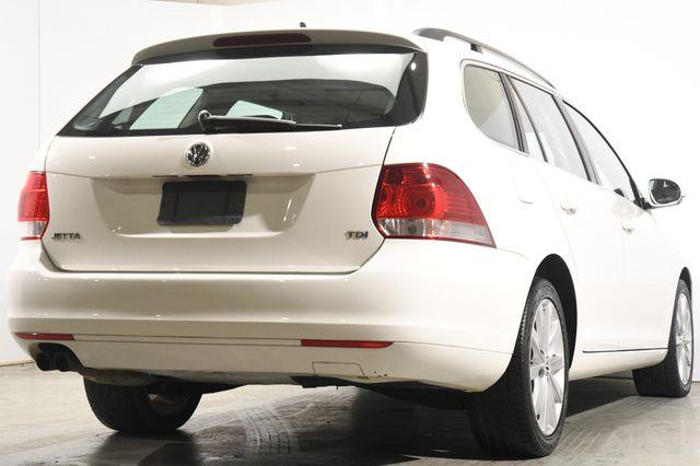 2012 Volkswagen Jetta SportWagen TDI photo